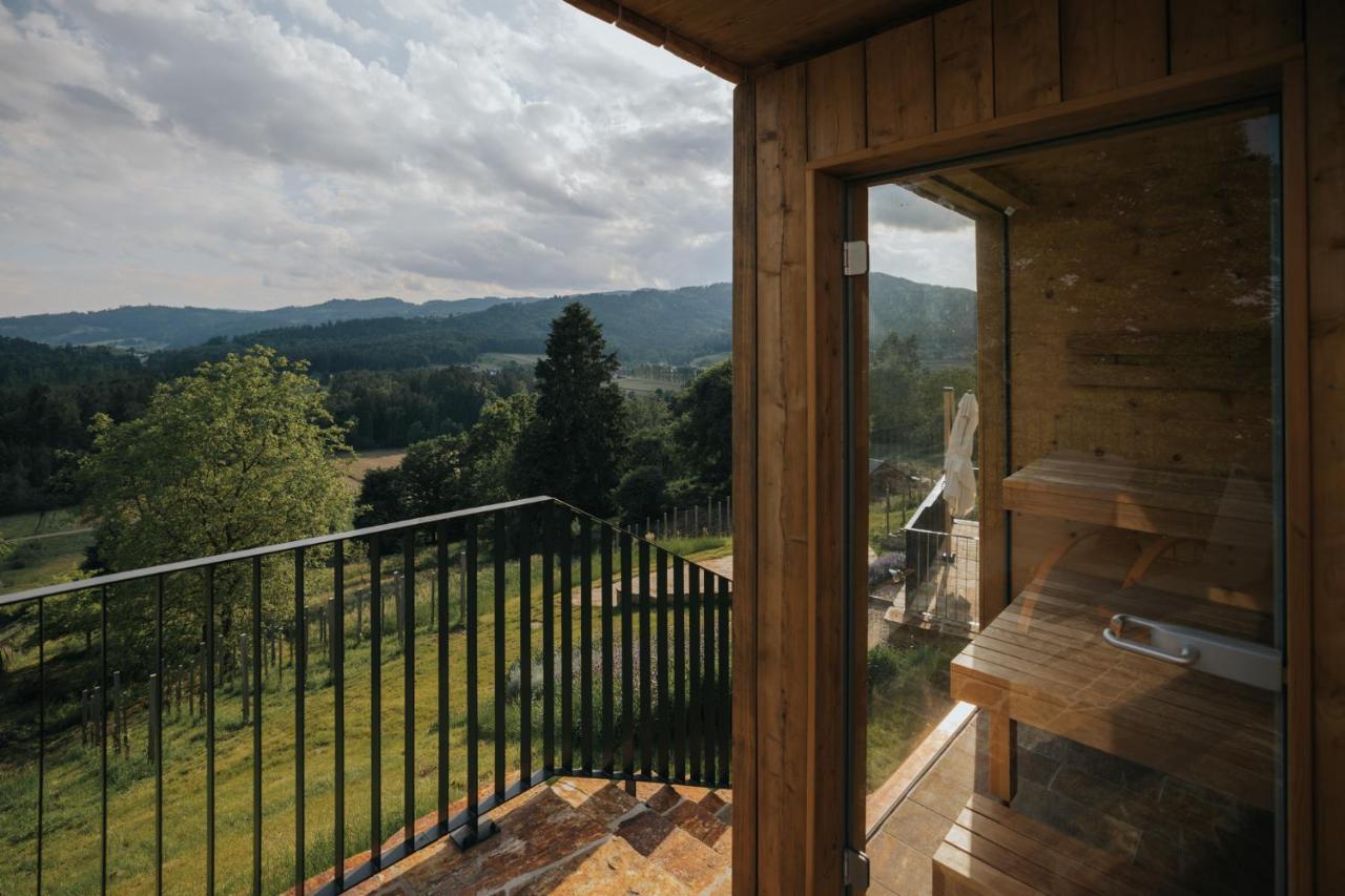 Am Wildbachberg - Luxus Ferienhaeuser Mit Infinitypool, Privatsauna Und Weinkeller دويتشلاندزبرغ المظهر الخارجي الصورة