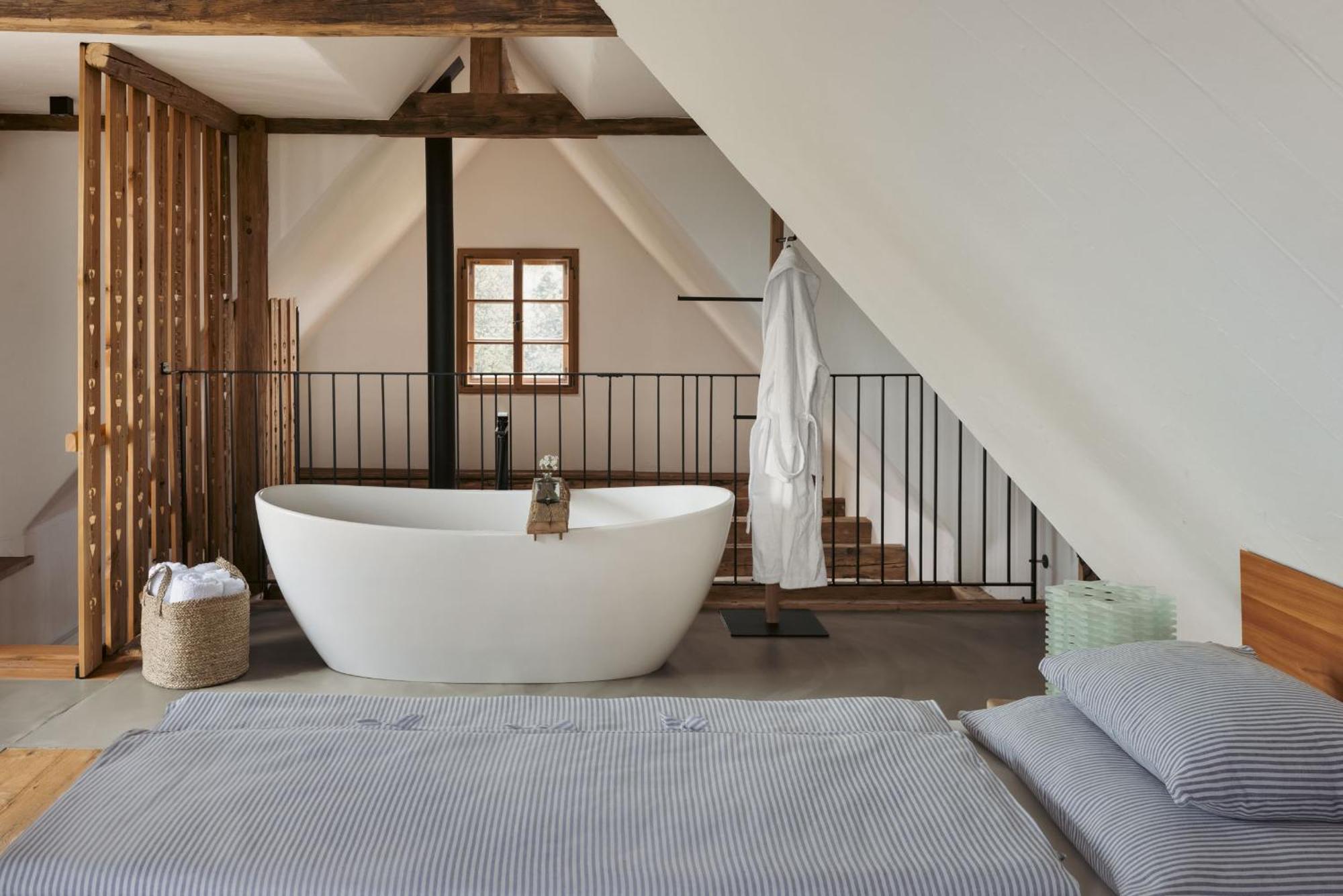 Am Wildbachberg - Luxus Ferienhaeuser Mit Infinitypool, Privatsauna Und Weinkeller دويتشلاندزبرغ المظهر الخارجي الصورة